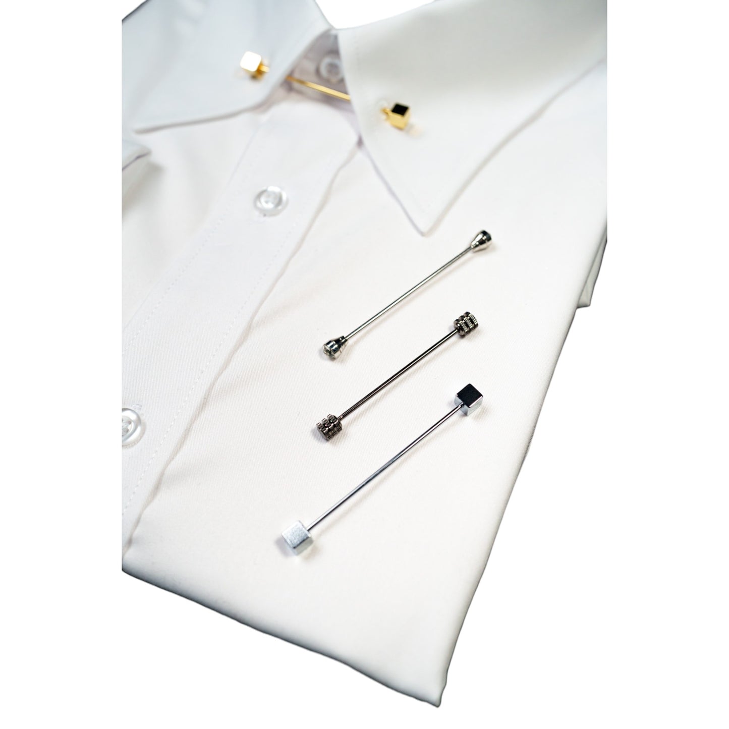 POINT COLLAR DRESS SHIRT WITH COLLAR BAR LOOP